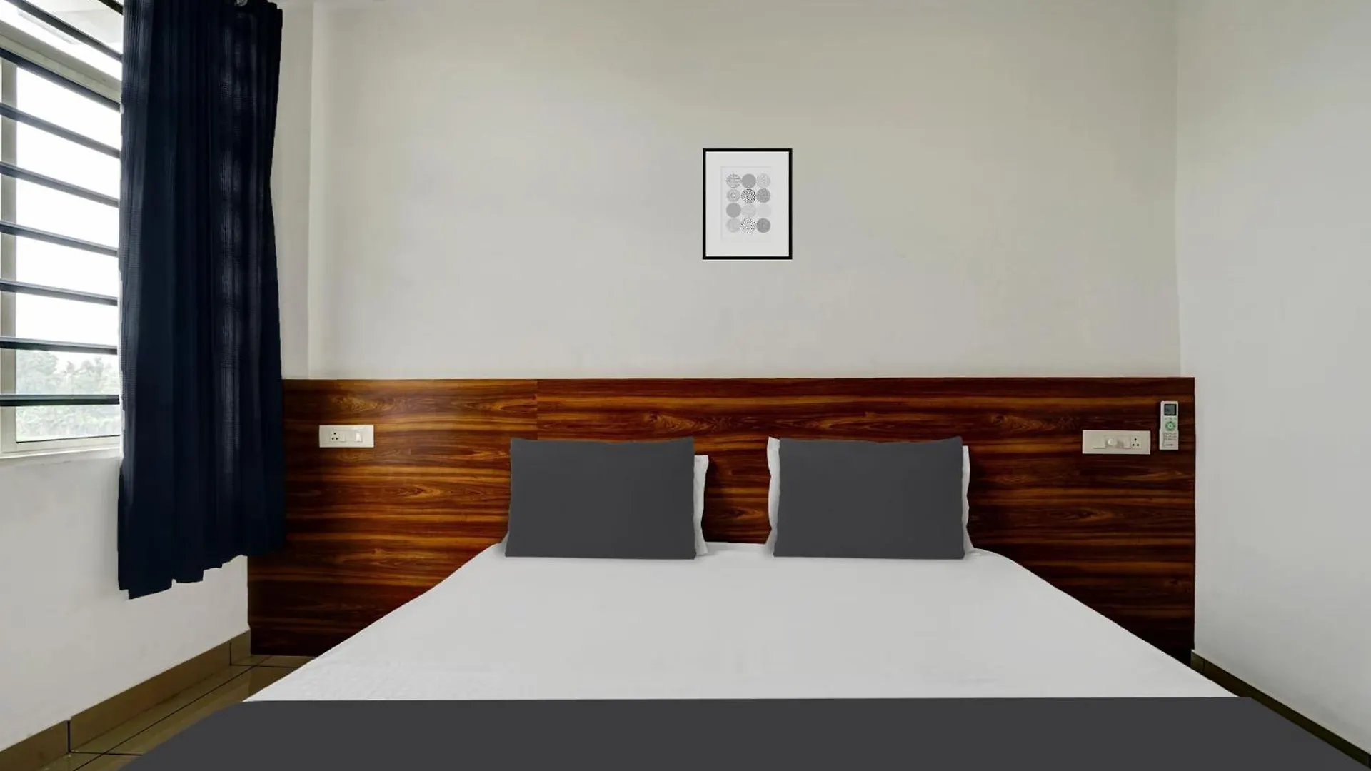 Alwaye Hotel O Ferryland Residency הודו